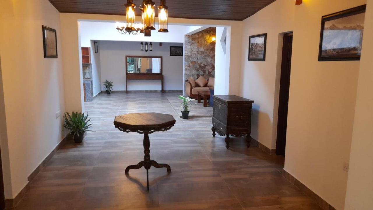 Villa D55 Канди Екстериор снимка