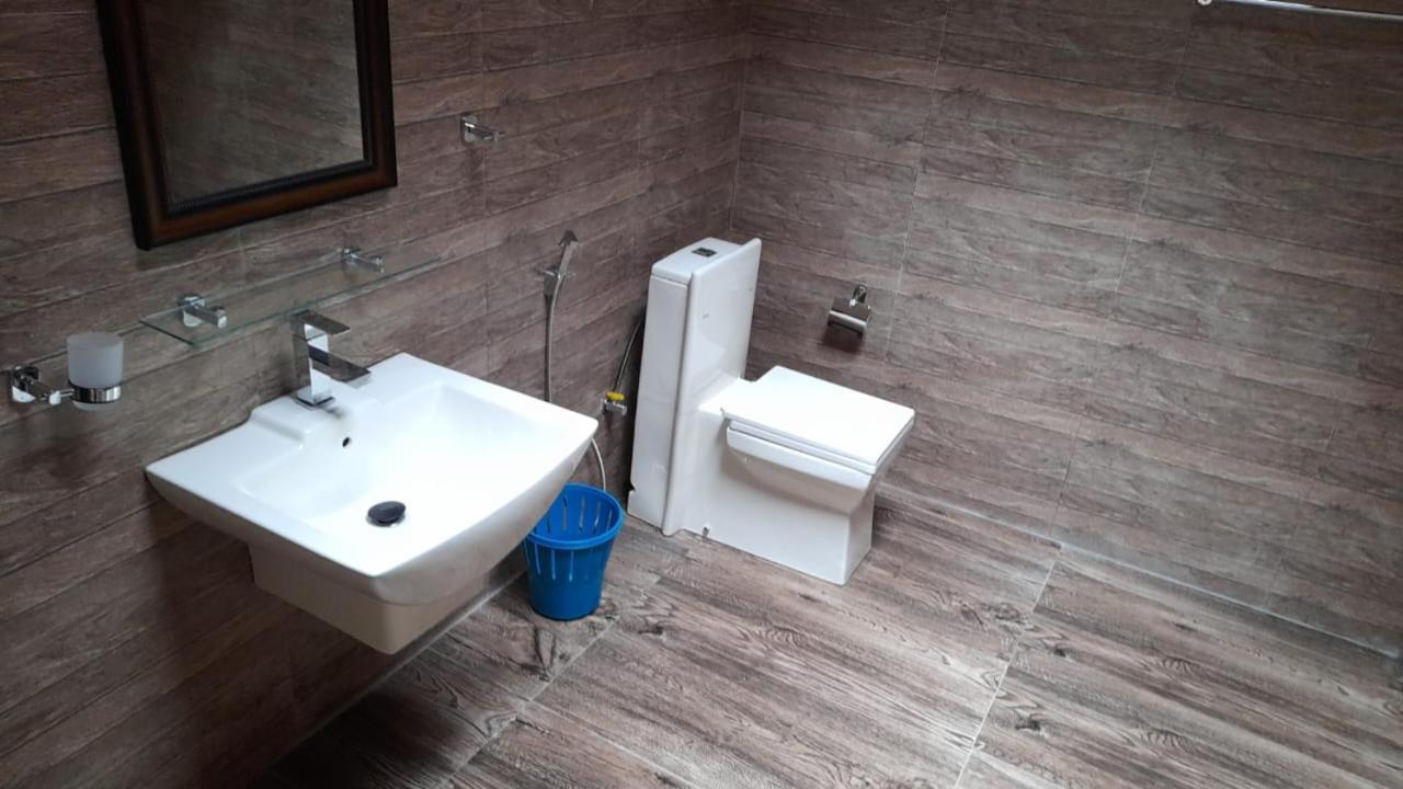 Villa D55 Канди Екстериор снимка