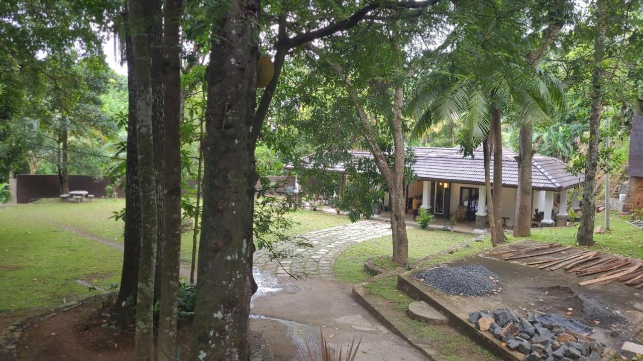 Villa D55 Канди Екстериор снимка